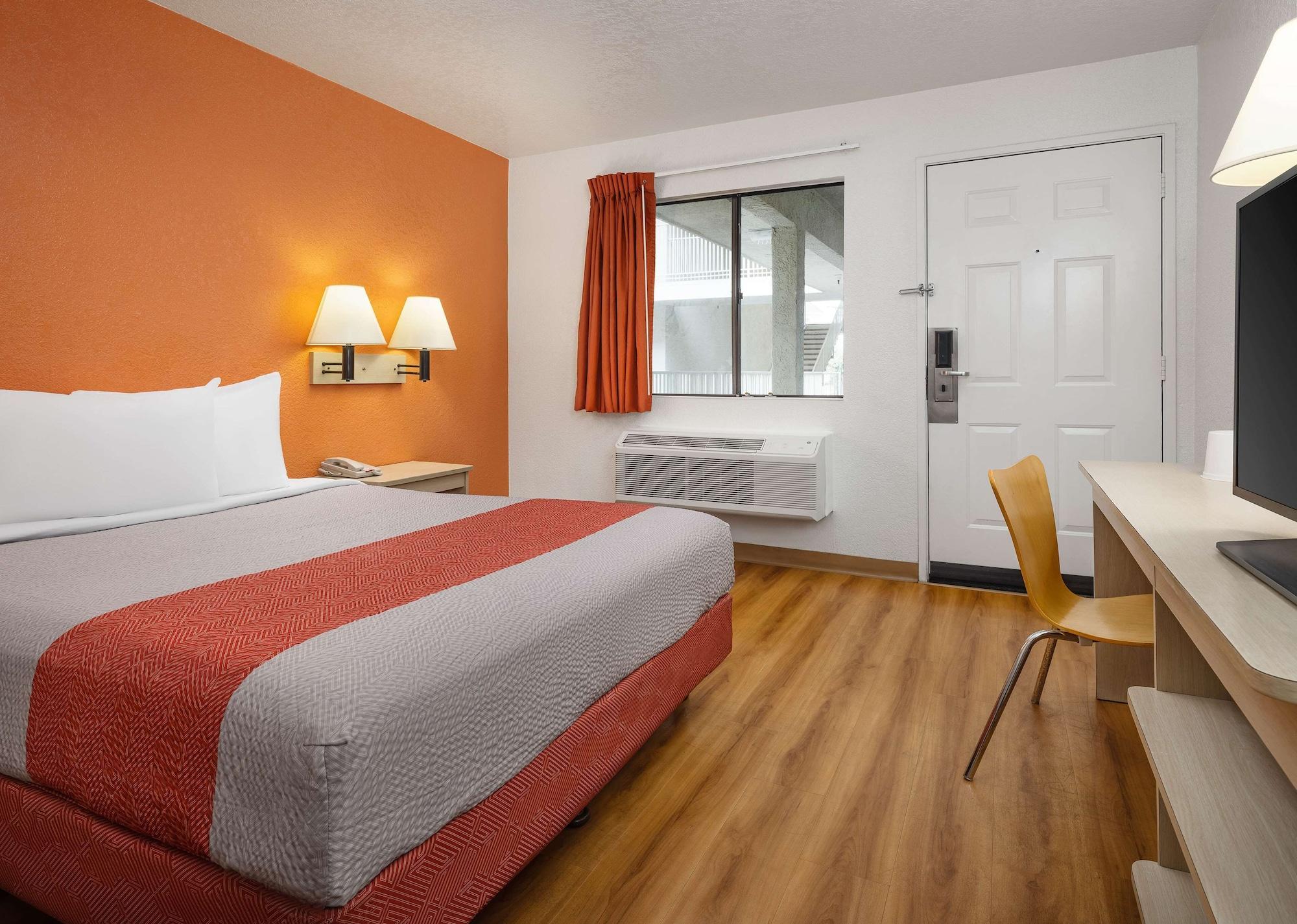 Motel 6-Buena Park, Ca - Knotts Berry Farm - Disneyland Kültér fotó
