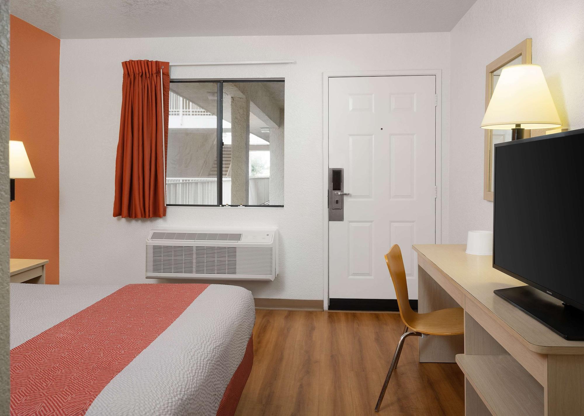 Motel 6-Buena Park, Ca - Knotts Berry Farm - Disneyland Kültér fotó