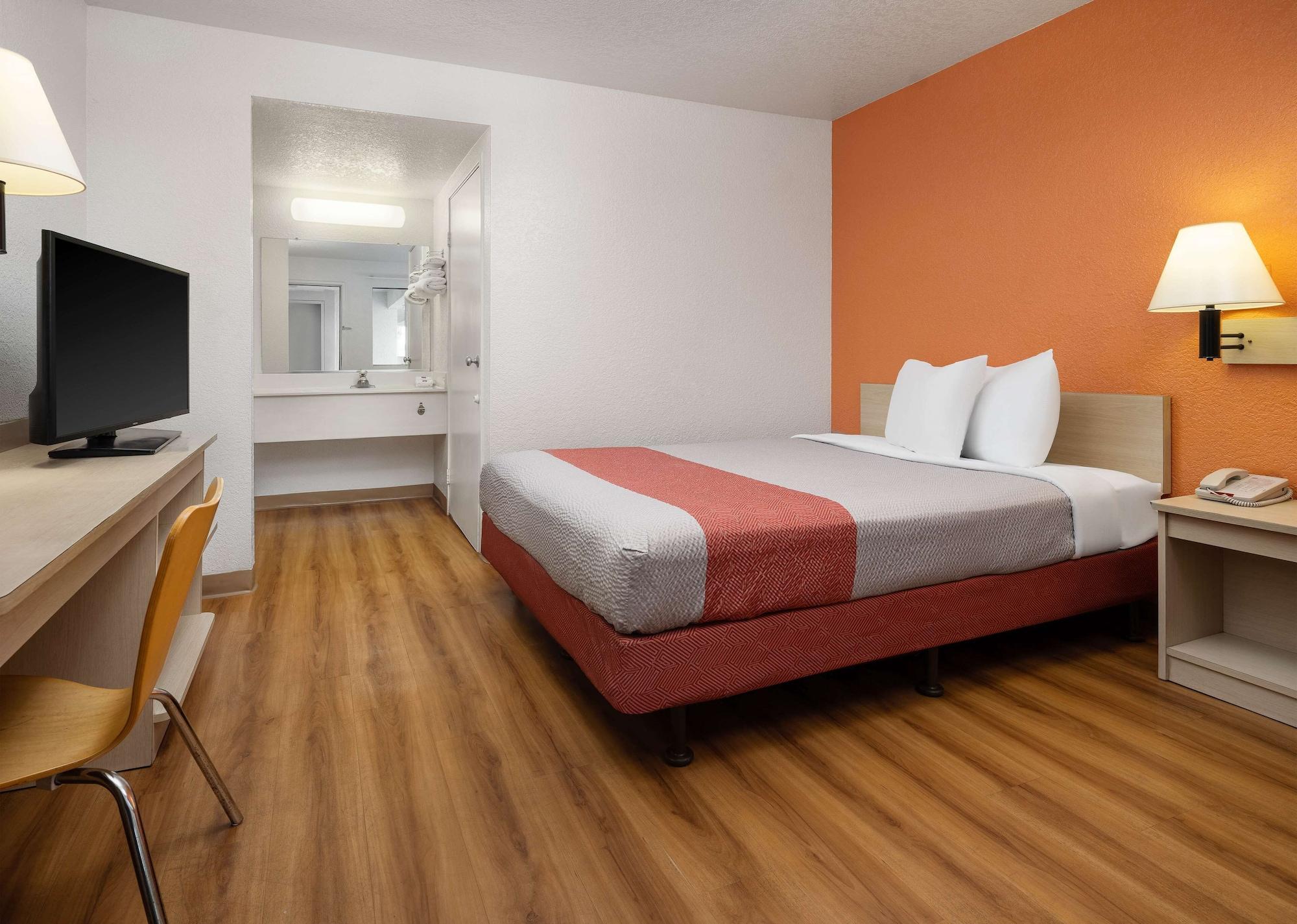 Motel 6-Buena Park, Ca - Knotts Berry Farm - Disneyland Kültér fotó