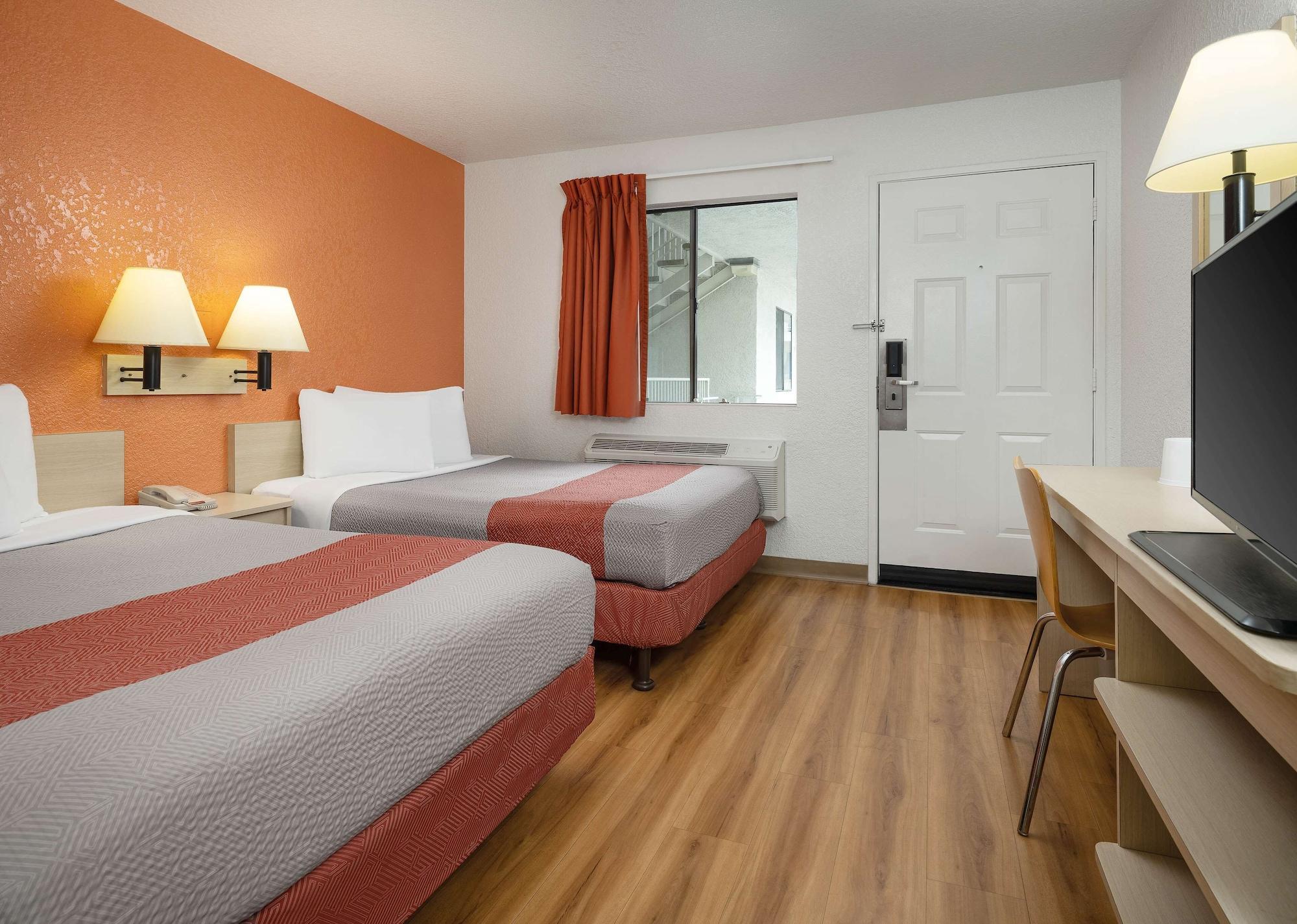 Motel 6-Buena Park, Ca - Knotts Berry Farm - Disneyland Kültér fotó