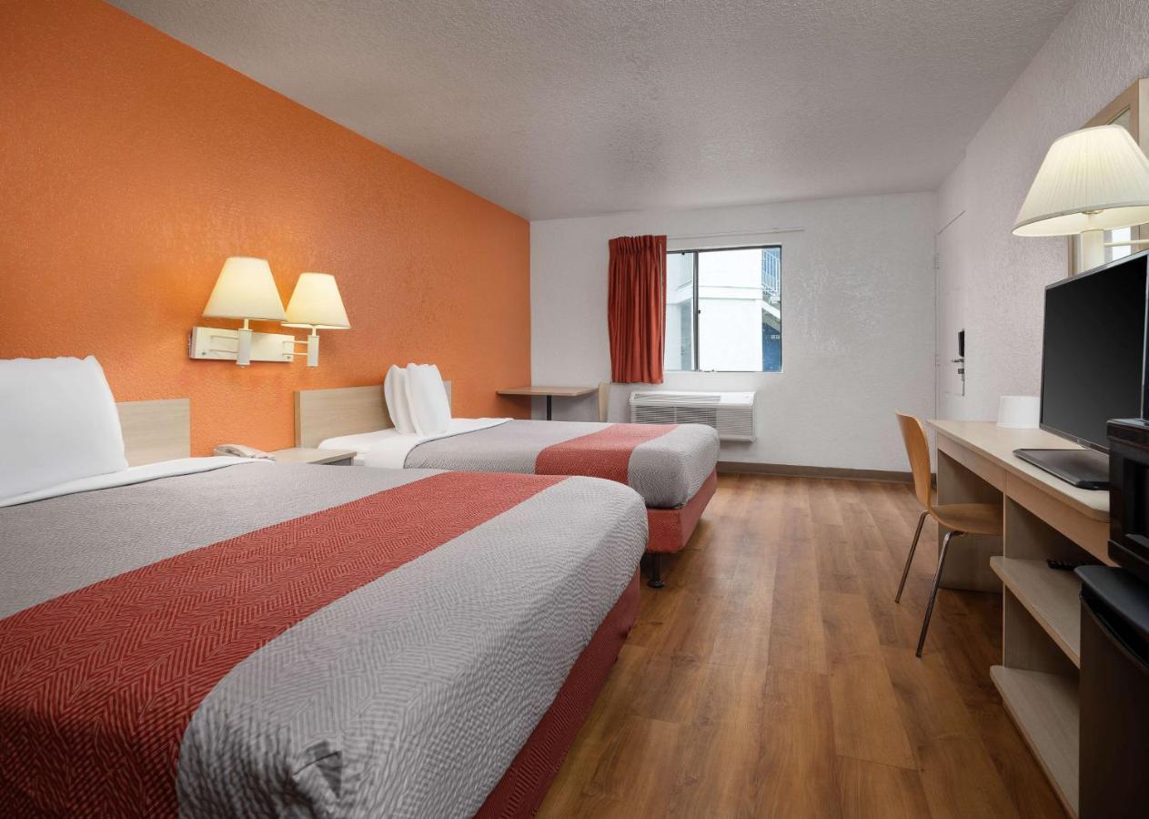Motel 6-Buena Park, Ca - Knotts Berry Farm - Disneyland Kültér fotó