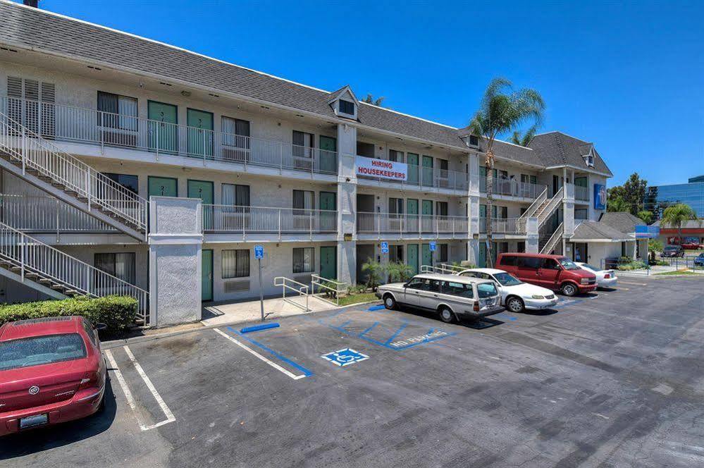 Motel 6-Buena Park, Ca - Knotts Berry Farm - Disneyland Kültér fotó