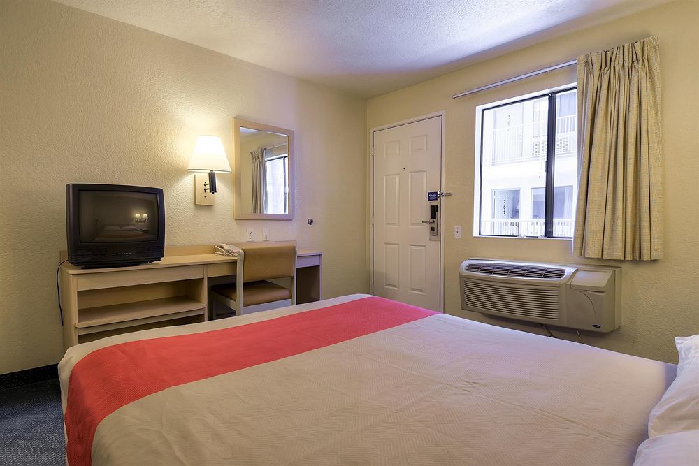 Motel 6-Buena Park, Ca - Knotts Berry Farm - Disneyland Kültér fotó