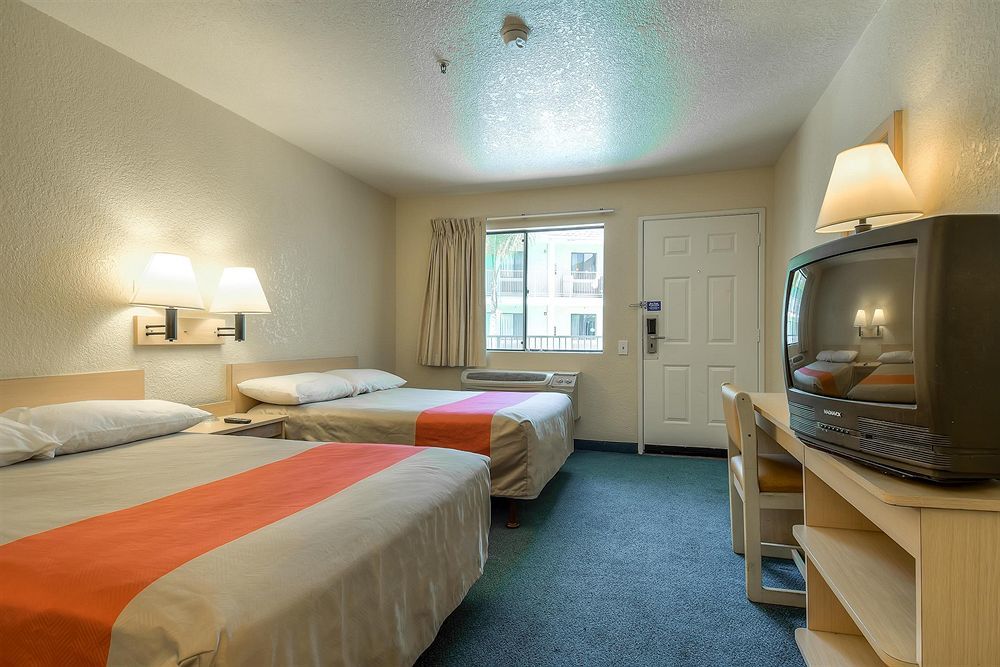 Motel 6-Buena Park, Ca - Knotts Berry Farm - Disneyland Kültér fotó