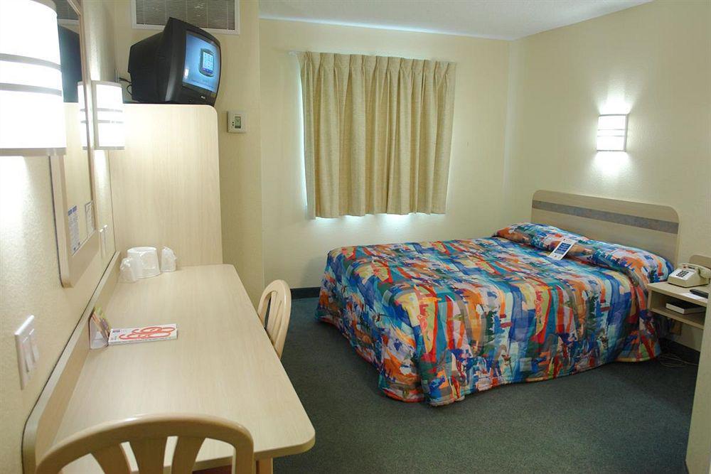 Motel 6-Buena Park, Ca - Knotts Berry Farm - Disneyland Kültér fotó